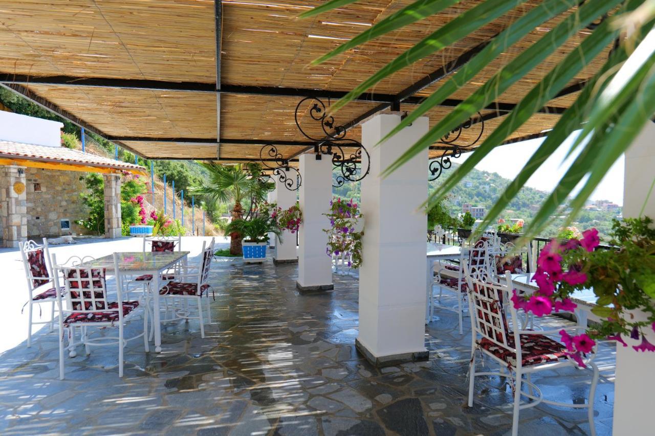 Vila Panorama Piqeras Bed and Breakfast Exterior foto