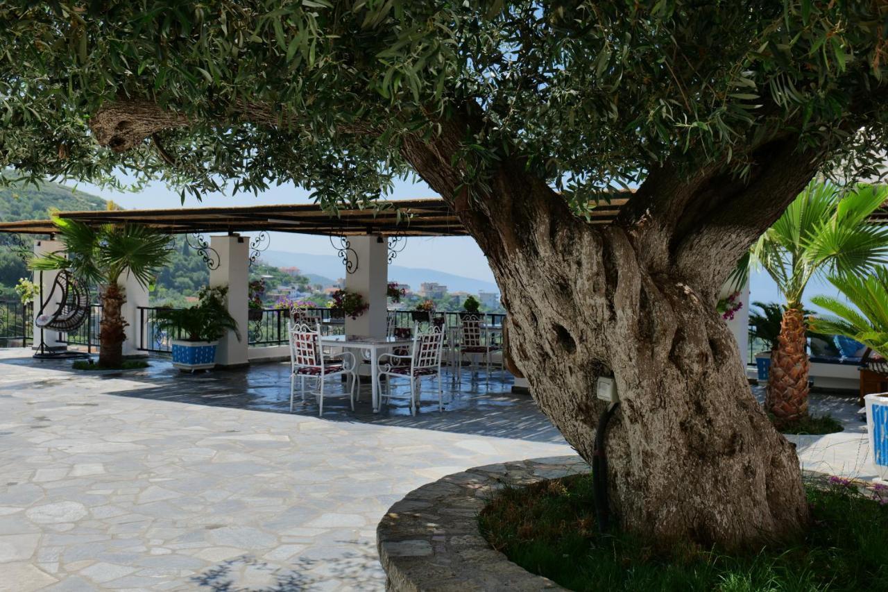 Vila Panorama Piqeras Bed and Breakfast Exterior foto