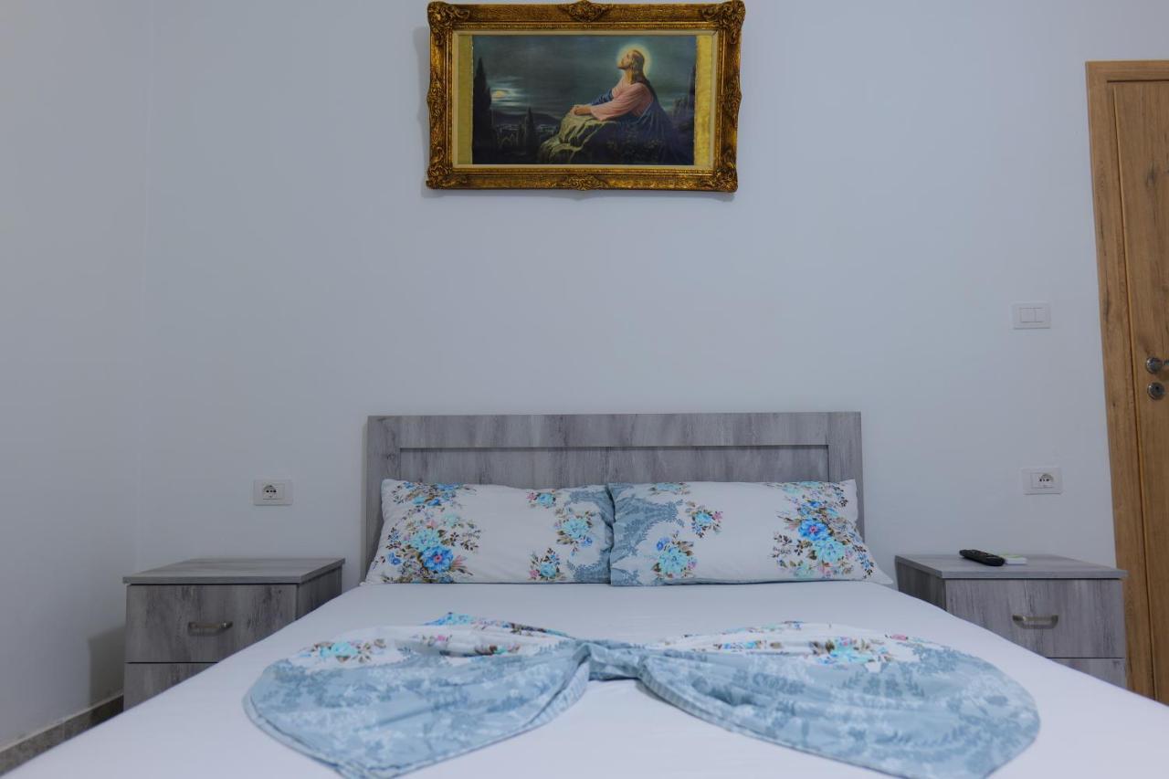 Vila Panorama Piqeras Bed and Breakfast Exterior foto