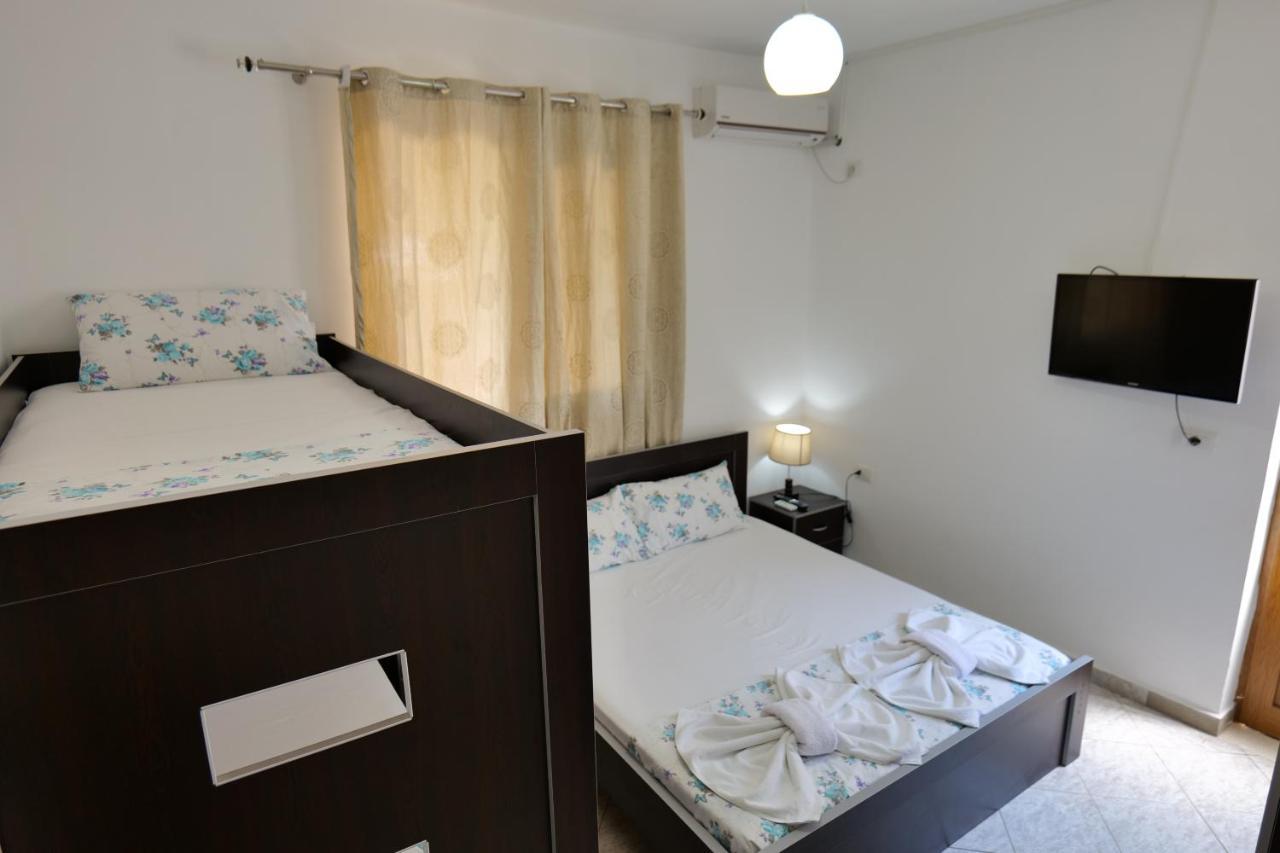 Vila Panorama Piqeras Bed and Breakfast Exterior foto